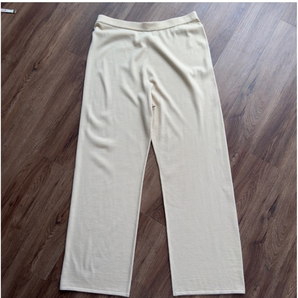 St. John Santana Knit Pull On Elastic Waist Pants NWOT Beige XL - Picture 10 of 10